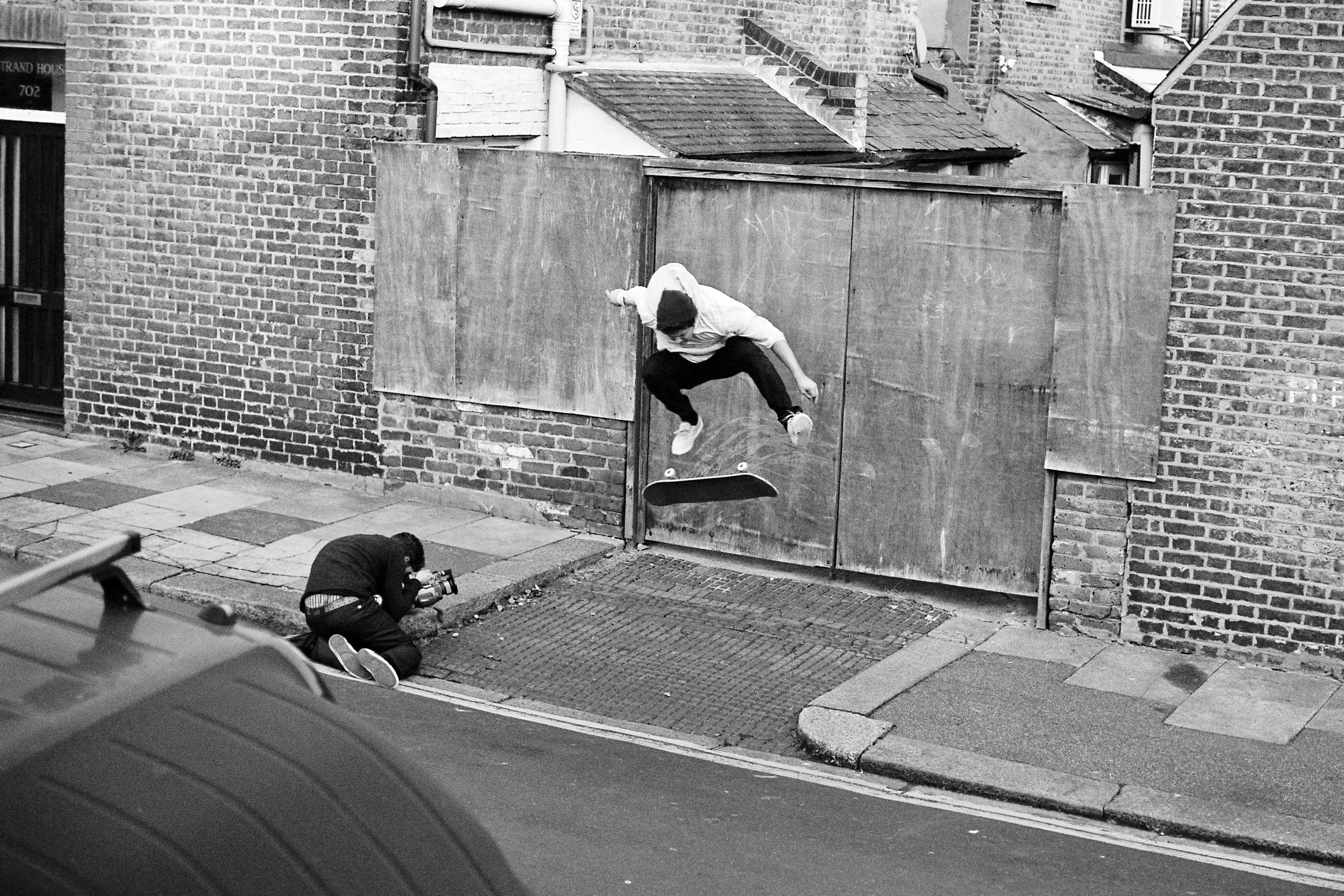 Warren Greatrex - Switch Kickflip