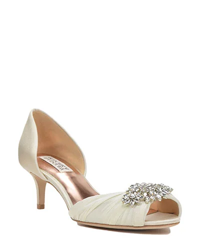 badgley mischka low heel.jpg