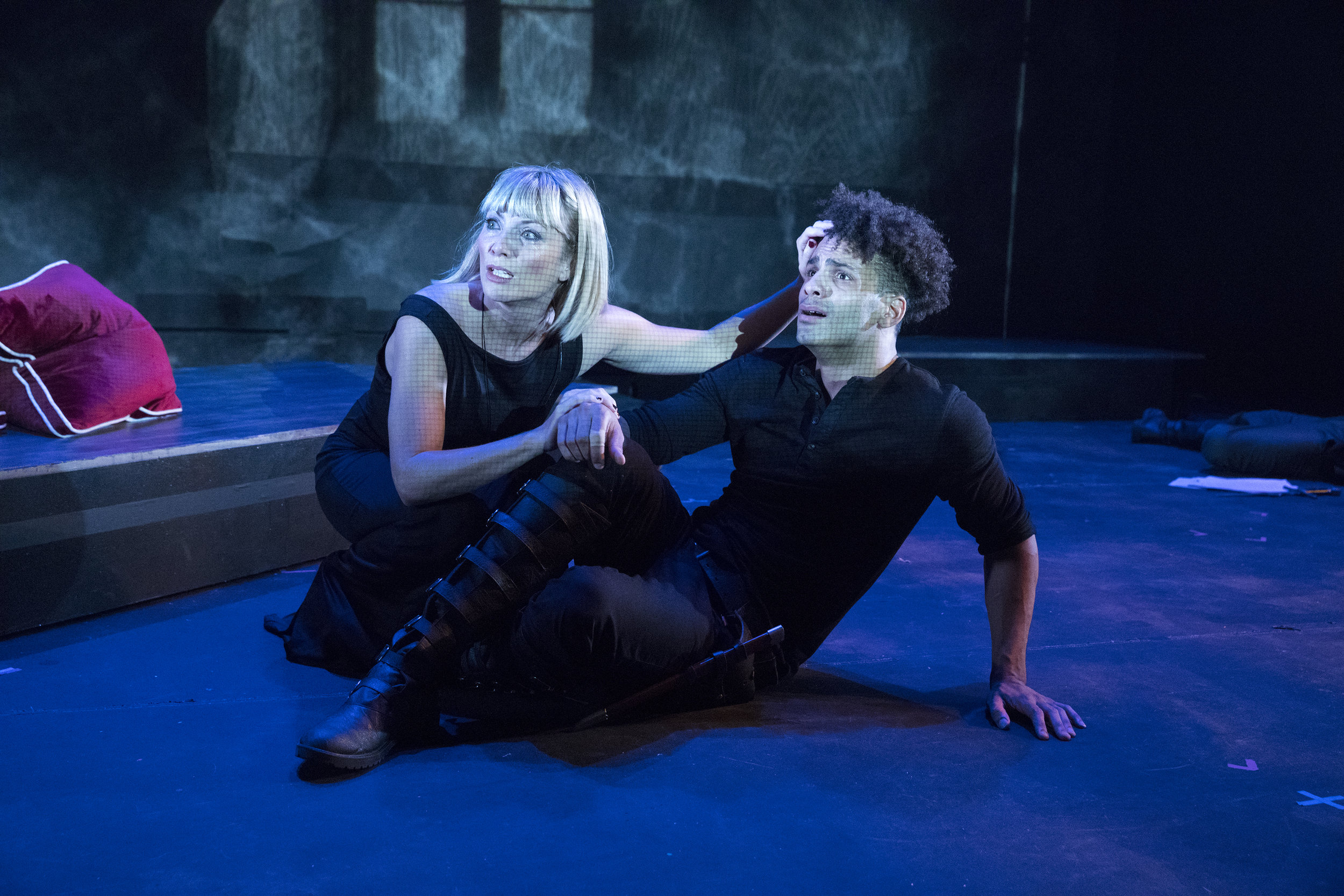 HAMLET. Photo by Richard Termine.