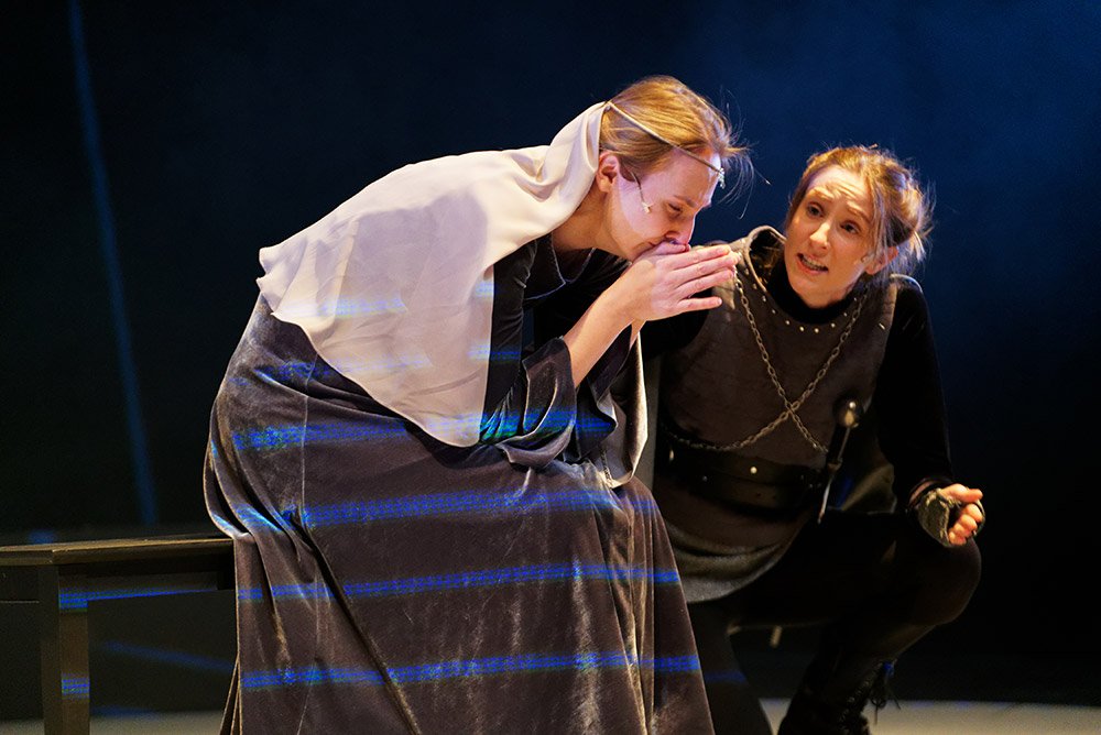  Photo by Darryl Estrine. Aquila Theatre's  Macbeth  2022. Actors: Skye Pagan &amp; Palymra Mattner 
