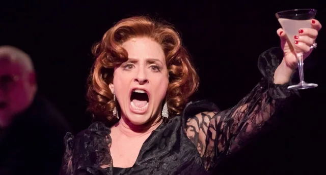 Those Pesky Texters and Chatters: Etiquette Versus Audience Building, and What Can Be Done