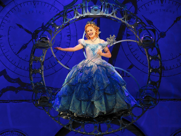Current Broadway Glinda Carrie St. Louis