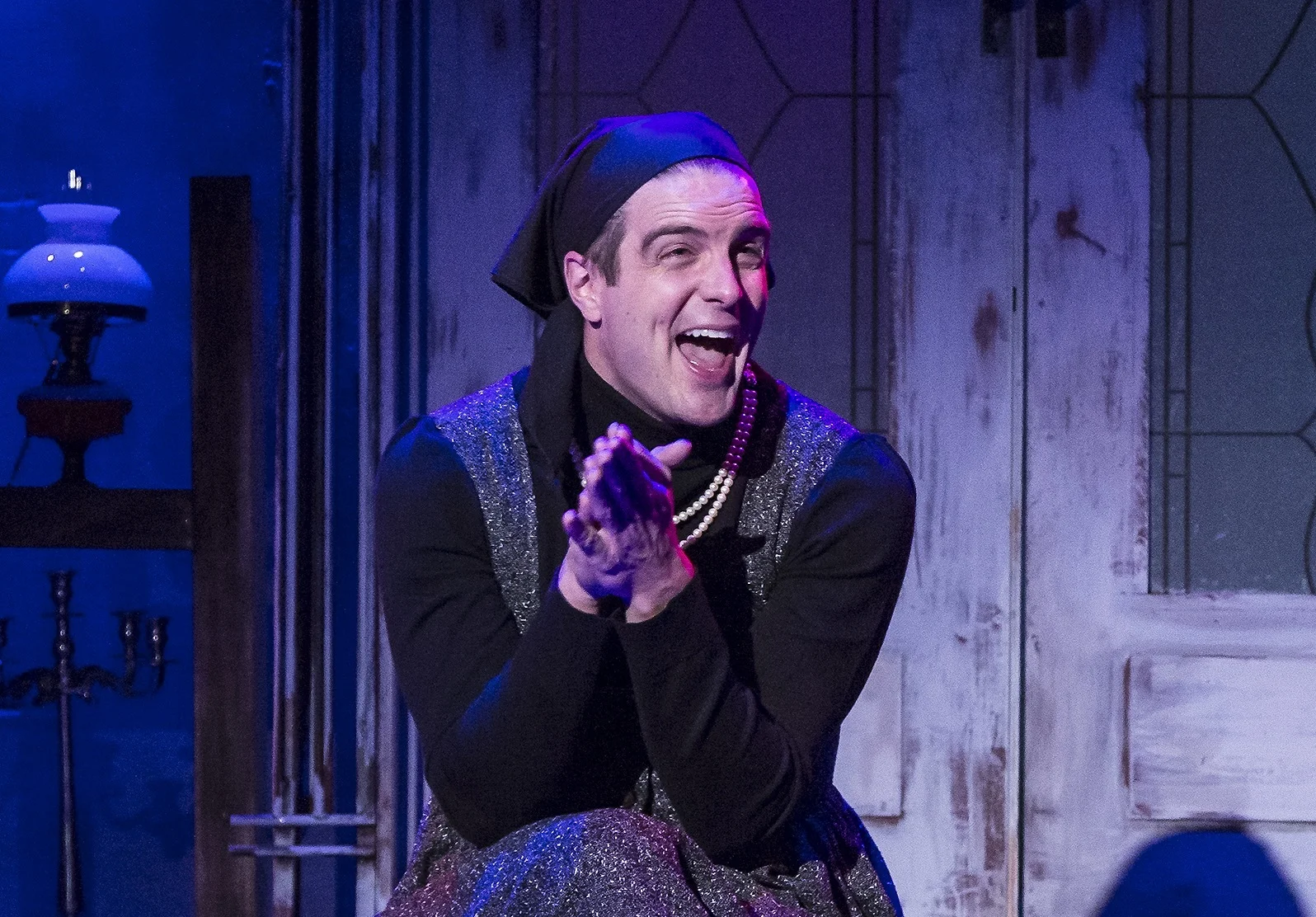 Review: Laguna Playhouse Stages Gripping Production of "I AM MY OWN WIFE"