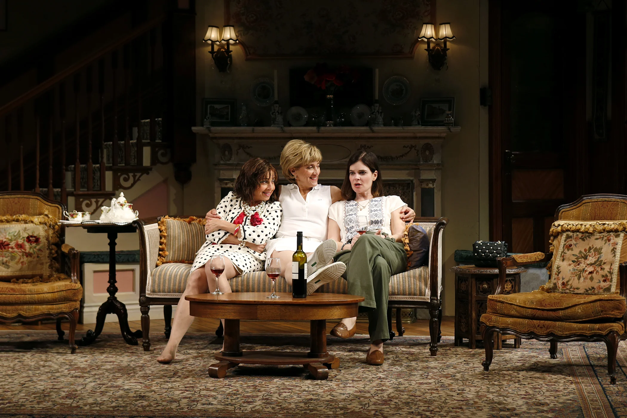 Review: South Coast Repertory Revisits Wendy Wasserstein's “THE SISTERS ROSENSWEIG”