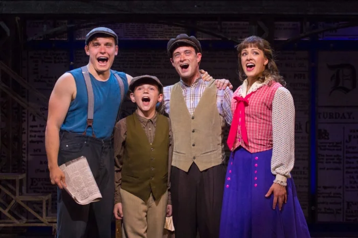 newsies-lamirada07.jpg