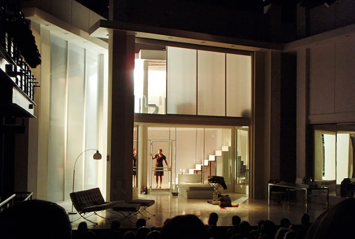 stunning at woolly mammoth theatre.jpg