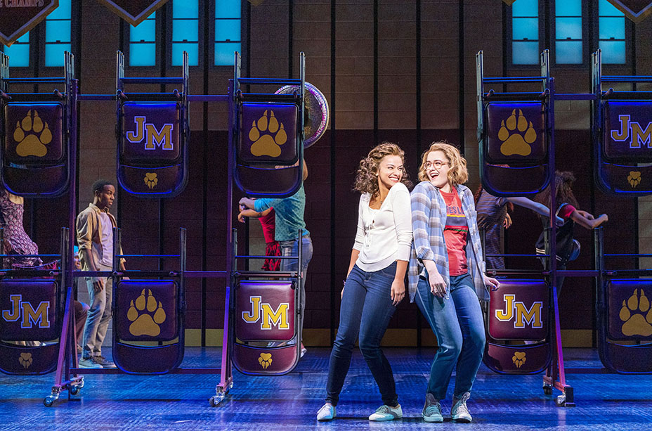 Isabelle McCalla (left) and Caitlin Kinnunen in The Prom ( Deen van Meer)