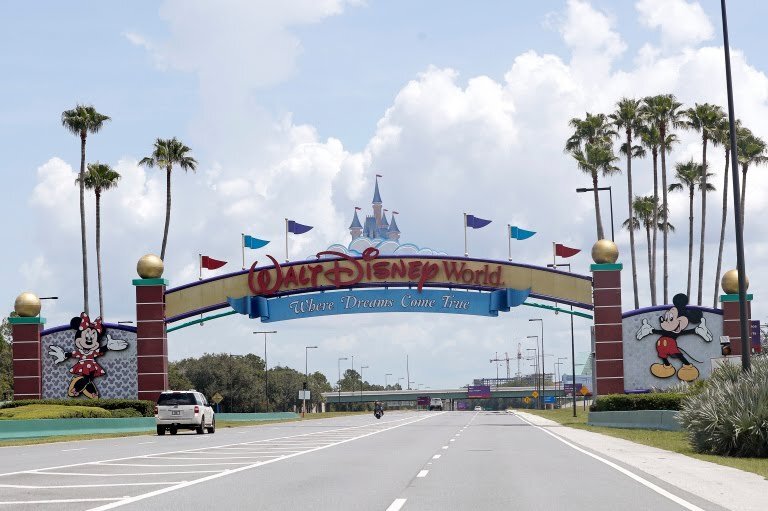 disney-theme-parks.jpg