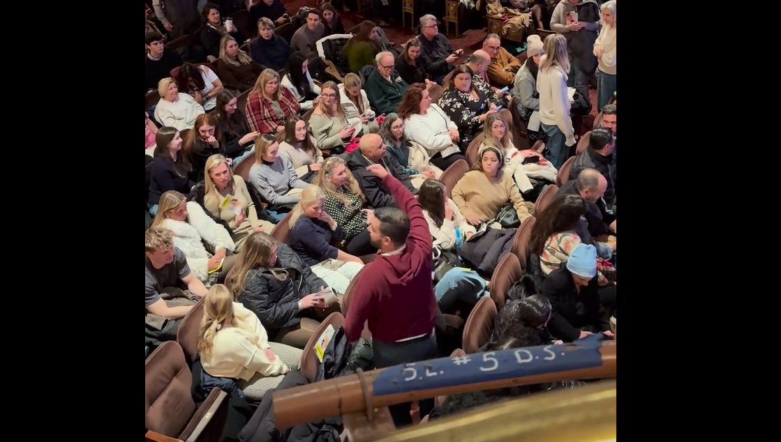 Video Shows Man Confronting Audience Members During Broadway’s “Mamma Mia!” Over Noise
