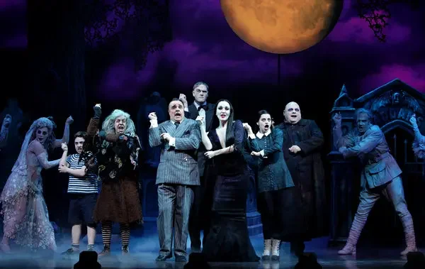 The Addams Family Musical Goes Bilingual!