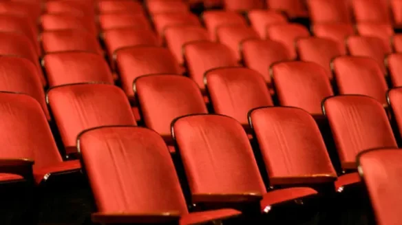 Theater Critics Need to Stop Commenting on Performers’ Bodies