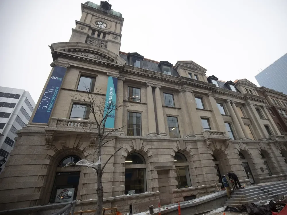 Canadian Theatre Defends Production After Students Removed From Matinee Performance