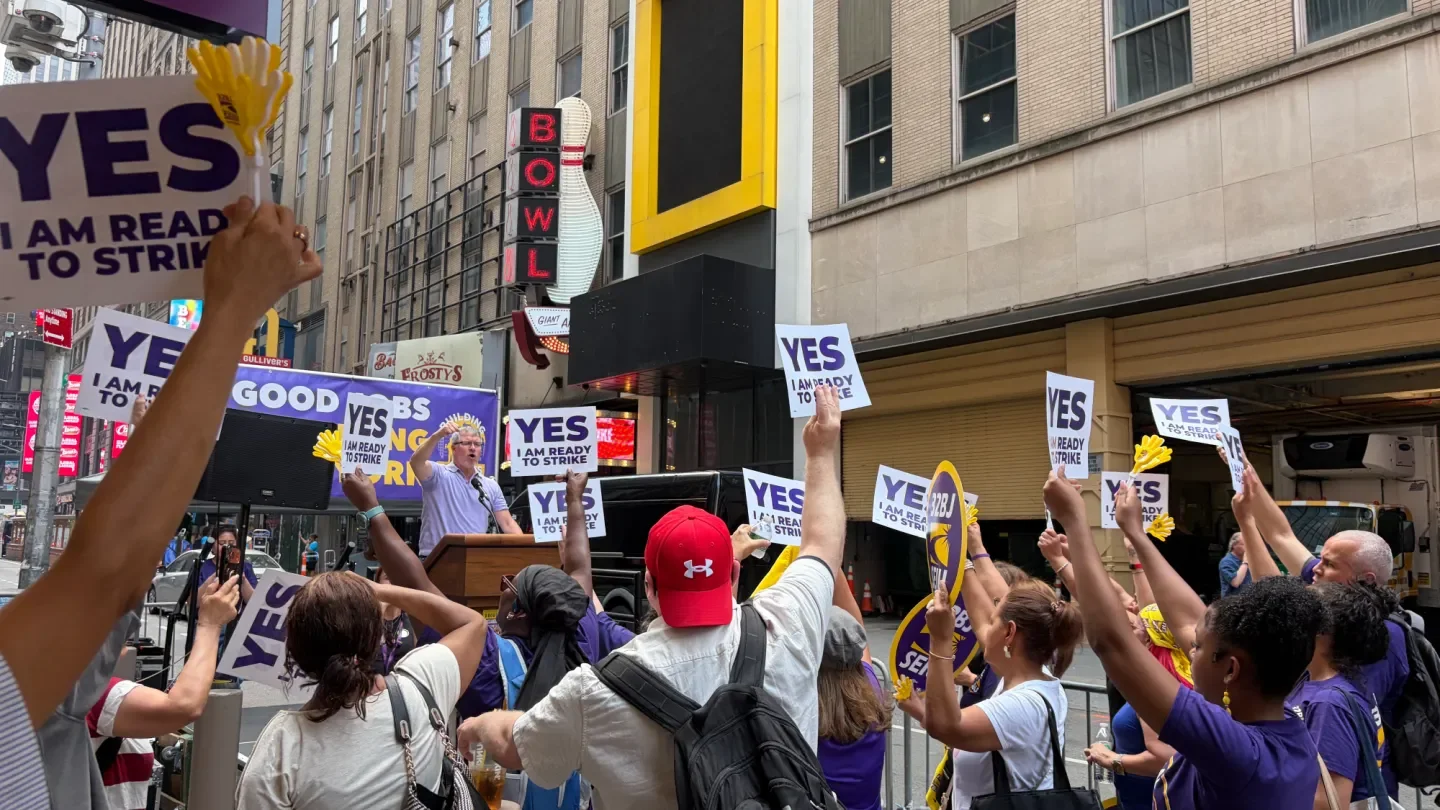 Broadway Cleaners Union Votes to Authorize Strike