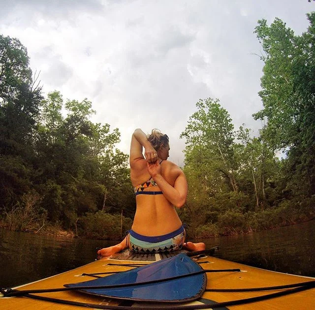 🧘&zwj;♀️ Gomukasana 🐮 #supyoga #lakelife #417yoga #tablerocklake2018 #yogateachertraining #lakeyoga