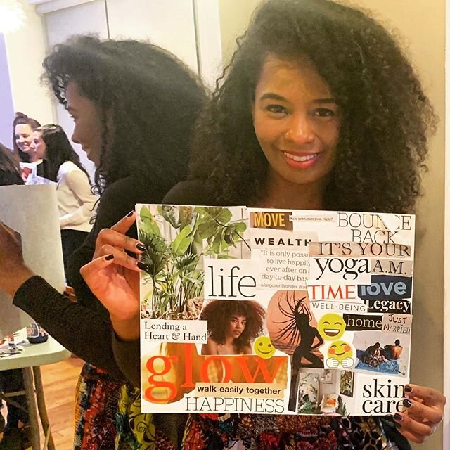 Seeing a vision of growth and happiness 🔮 @chevonjackson_ #visionboard glow ☺️ .
.
.
.
#artsanddreams #healingart #artworkshop #collaging #dreamscape #2020visionboard #selfloveclub #affirmationart #nyc #selfcare #inspiremyinstagram