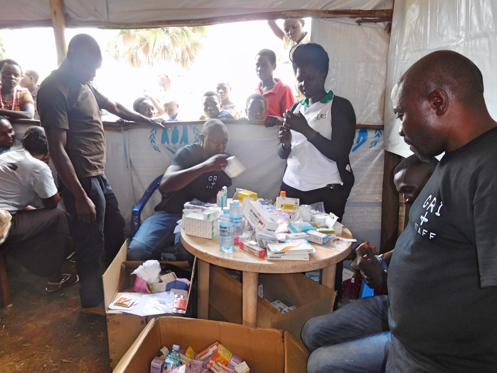 GRI staff dispersing care and medicine to South Sudanese refugees.