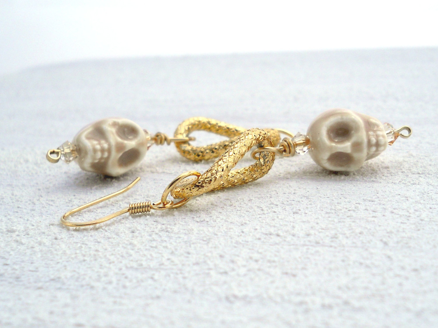 Skull earrings.jpg