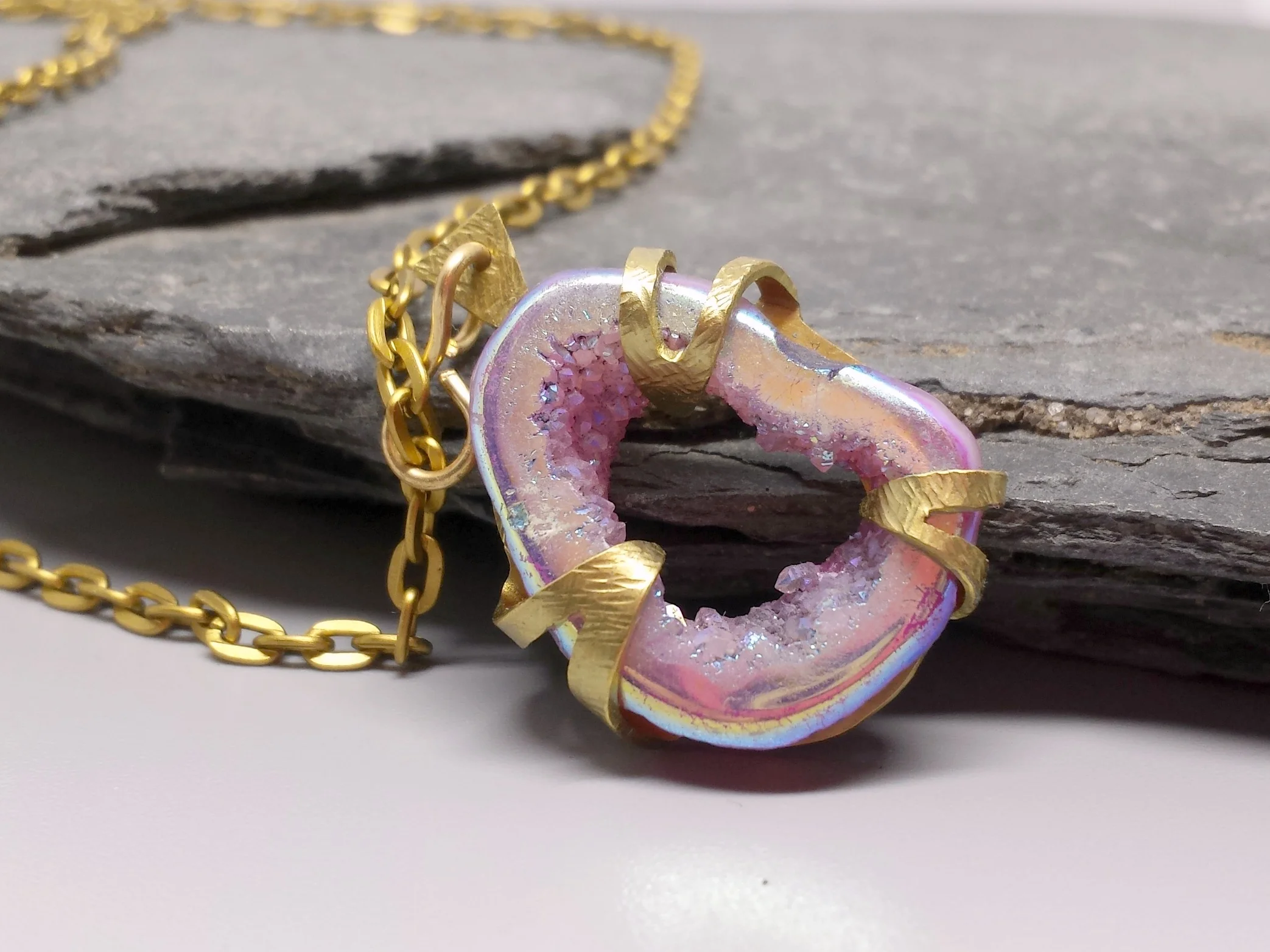 agate druzy necklace close up.jpg