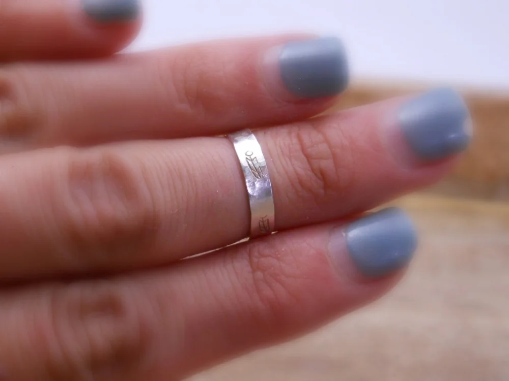 sterling feather midi ring.jpg