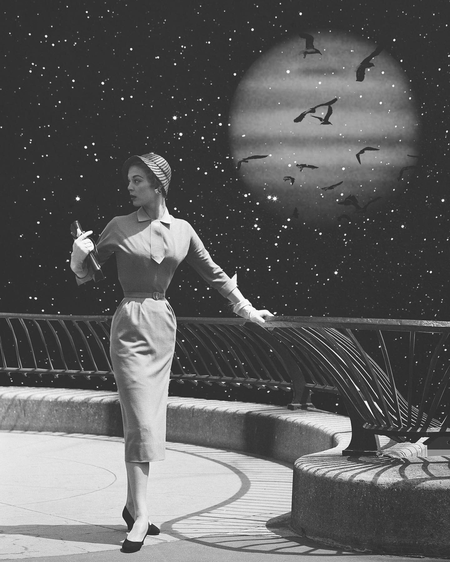 Catch Her If You Can&hellip; 

.
.
.
.
#collageart #vintagemagazine #vintagechanel #spaceart #catchherifyoucan #surrealism #nashvilleartist #nashvilleart