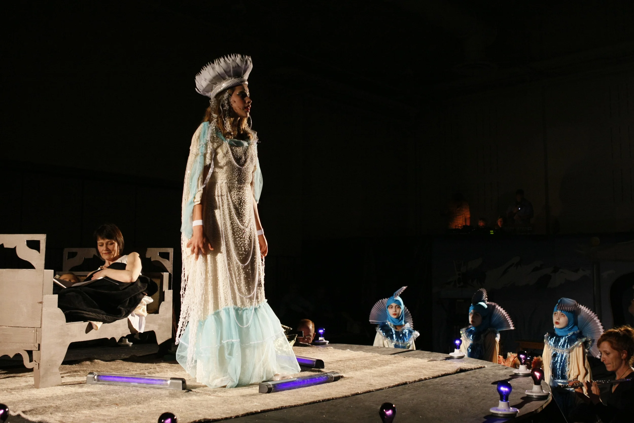 CoeElemSch-The WorldBelow 185.JPG