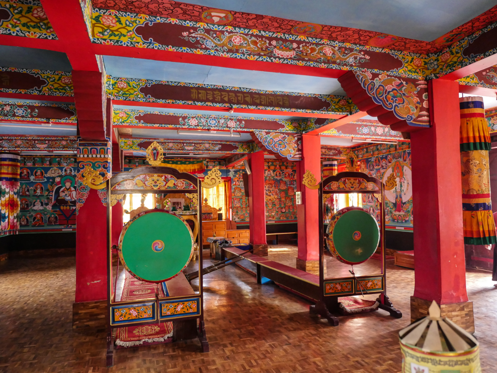 Tongsa Gumpa interior