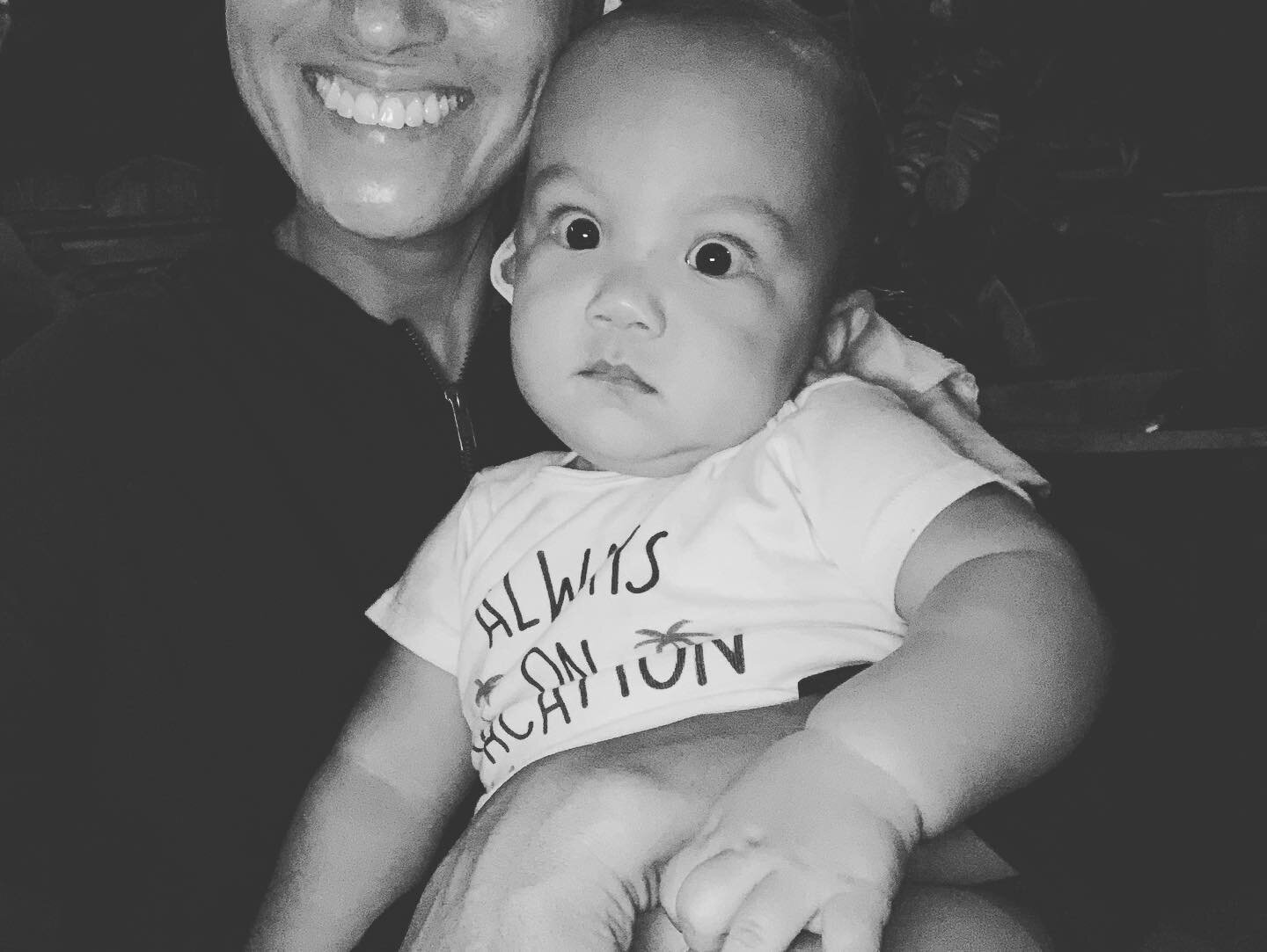 my mom obvi has #baby fever 
.
.
.
grateful for my cousins and all of the other babies around us... 🤙🏽🖤
.
.
not sure they feel the same way 🤣