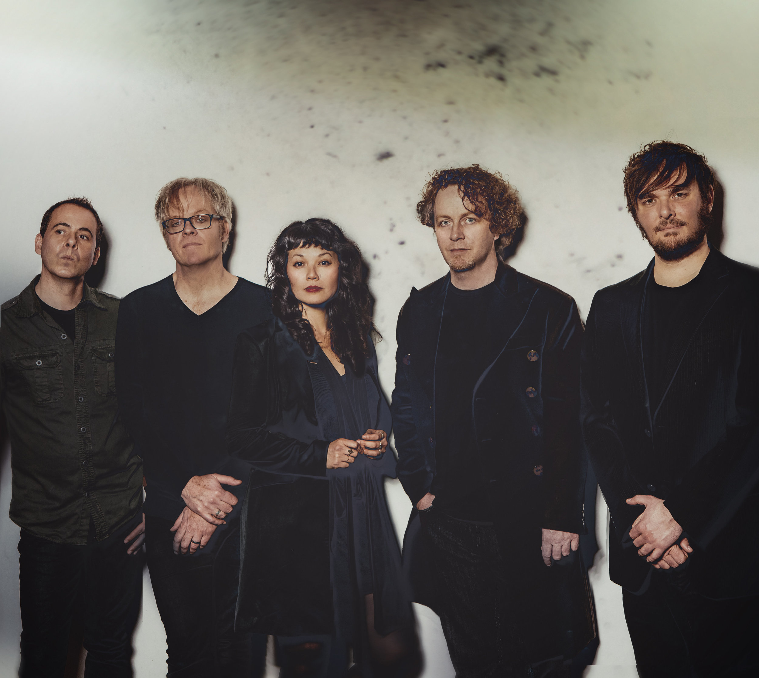 FULL BAND. PHOTO CREDIT: JOANNA CHATTMAN