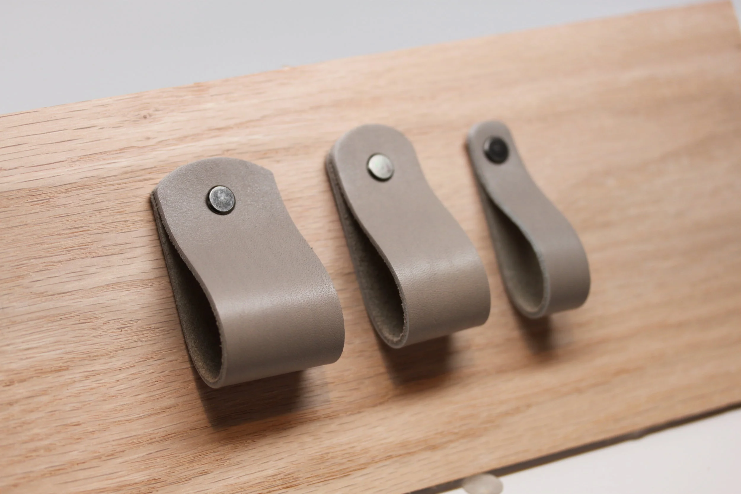 Leather, pull, hardware, bin, handle, cabinet, drawer, knob, handles, handmade, dresser, Ikea, hack, diy, kitchen, usa, black, dark, brown, light, distressed, color, finger