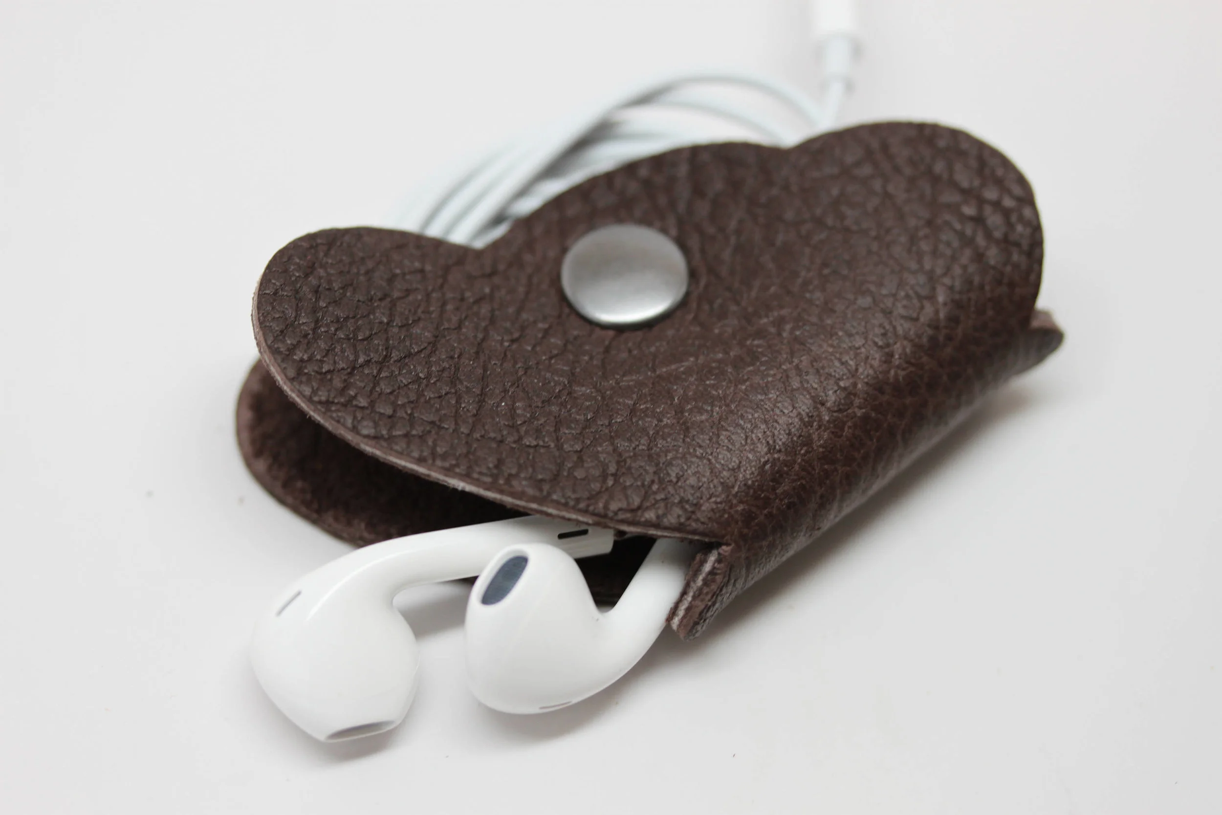 Leather, butterfly, earbud, cord, keeper, organizer, holder