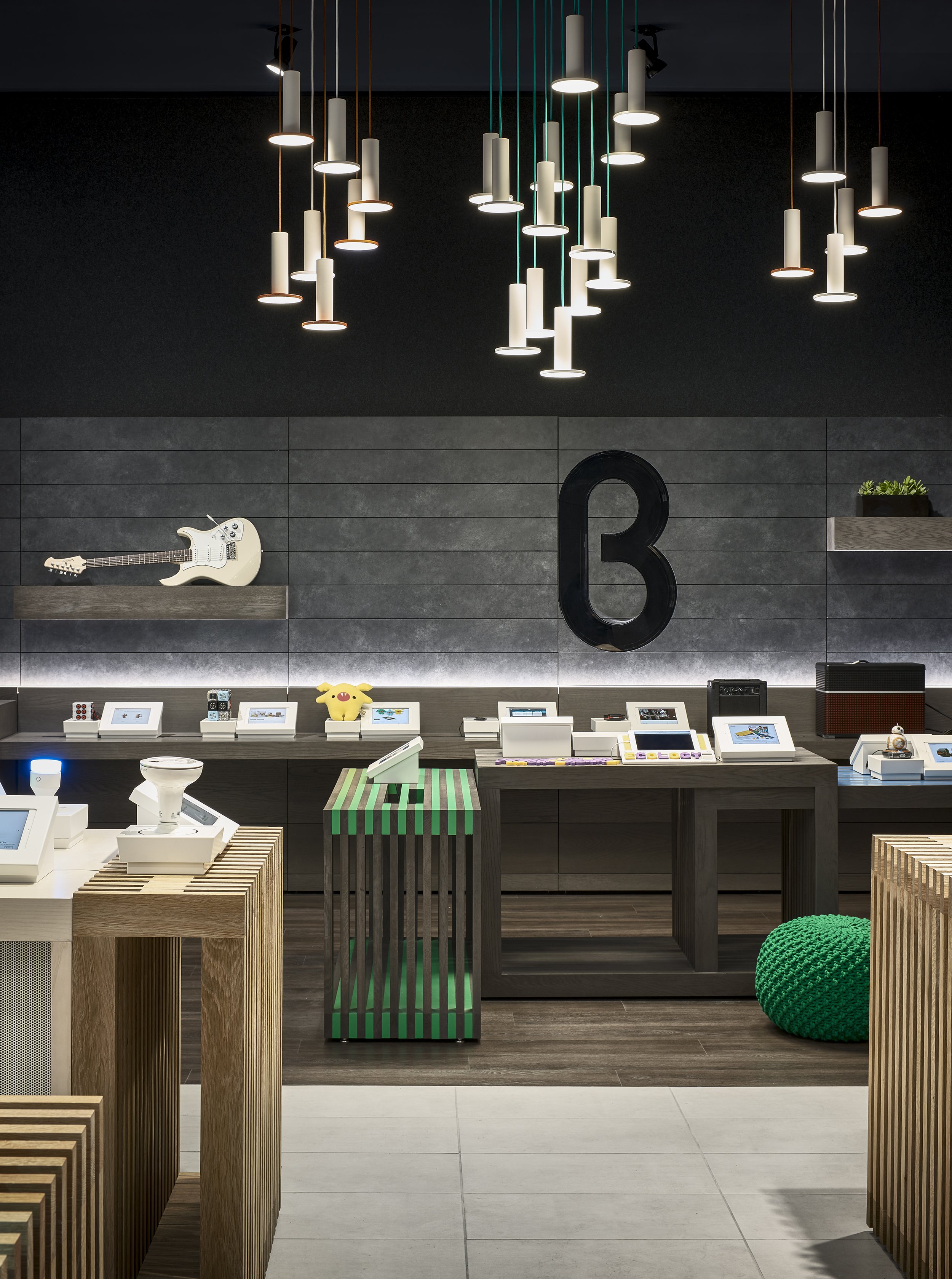 b8ta Showroom