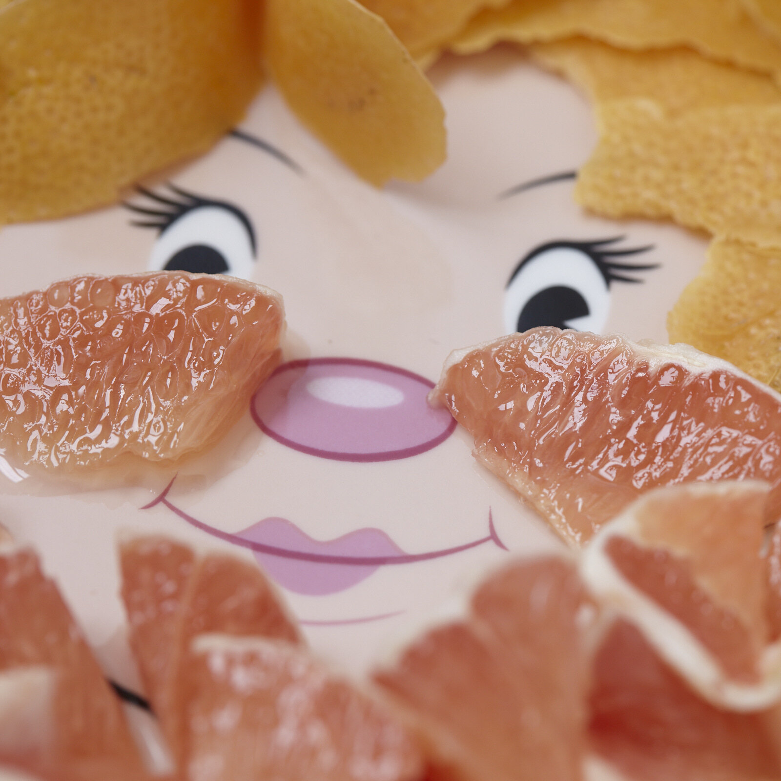 Grapefruit food face detail
