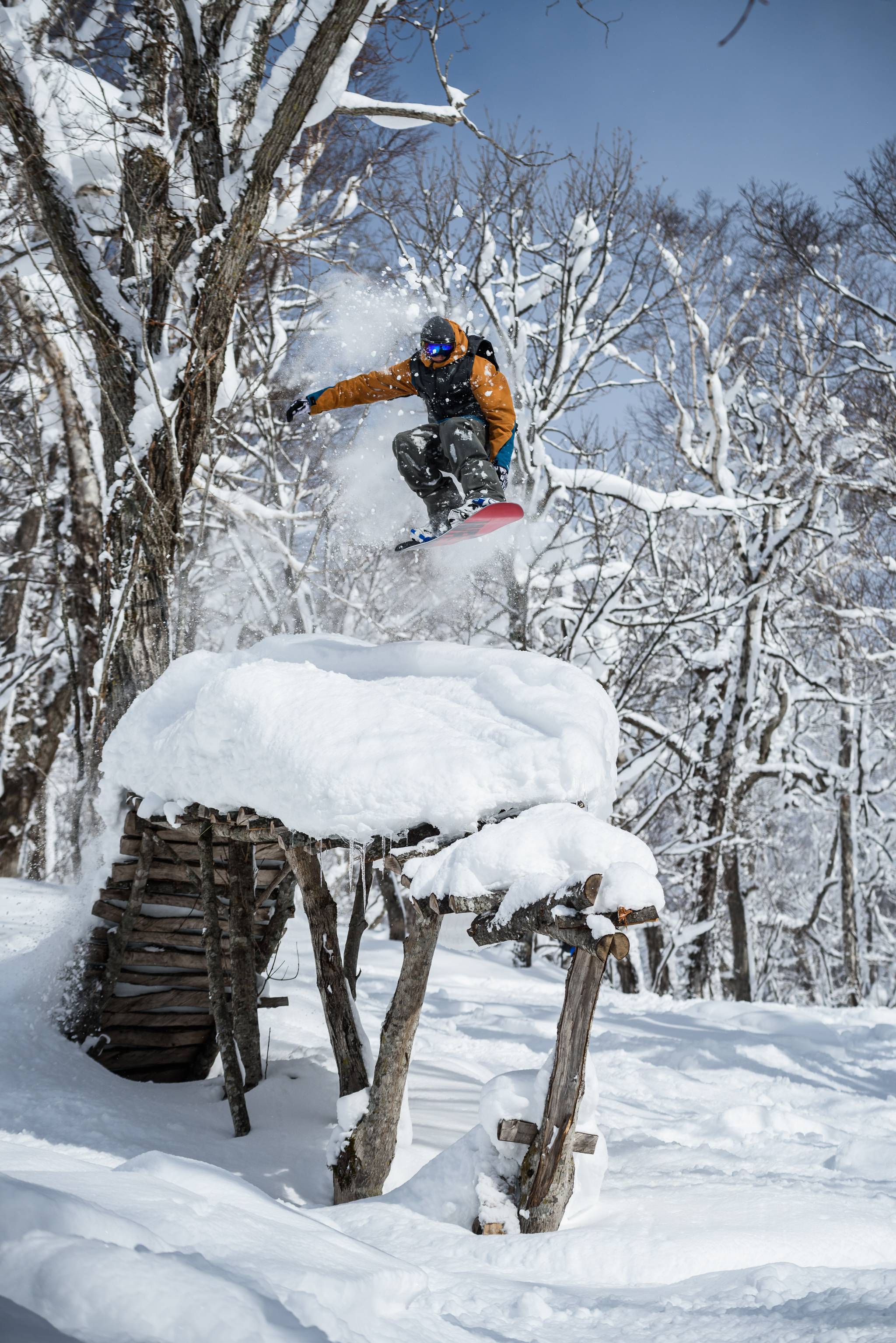 Strain_SnowLocalsRusutsu_088.jpg