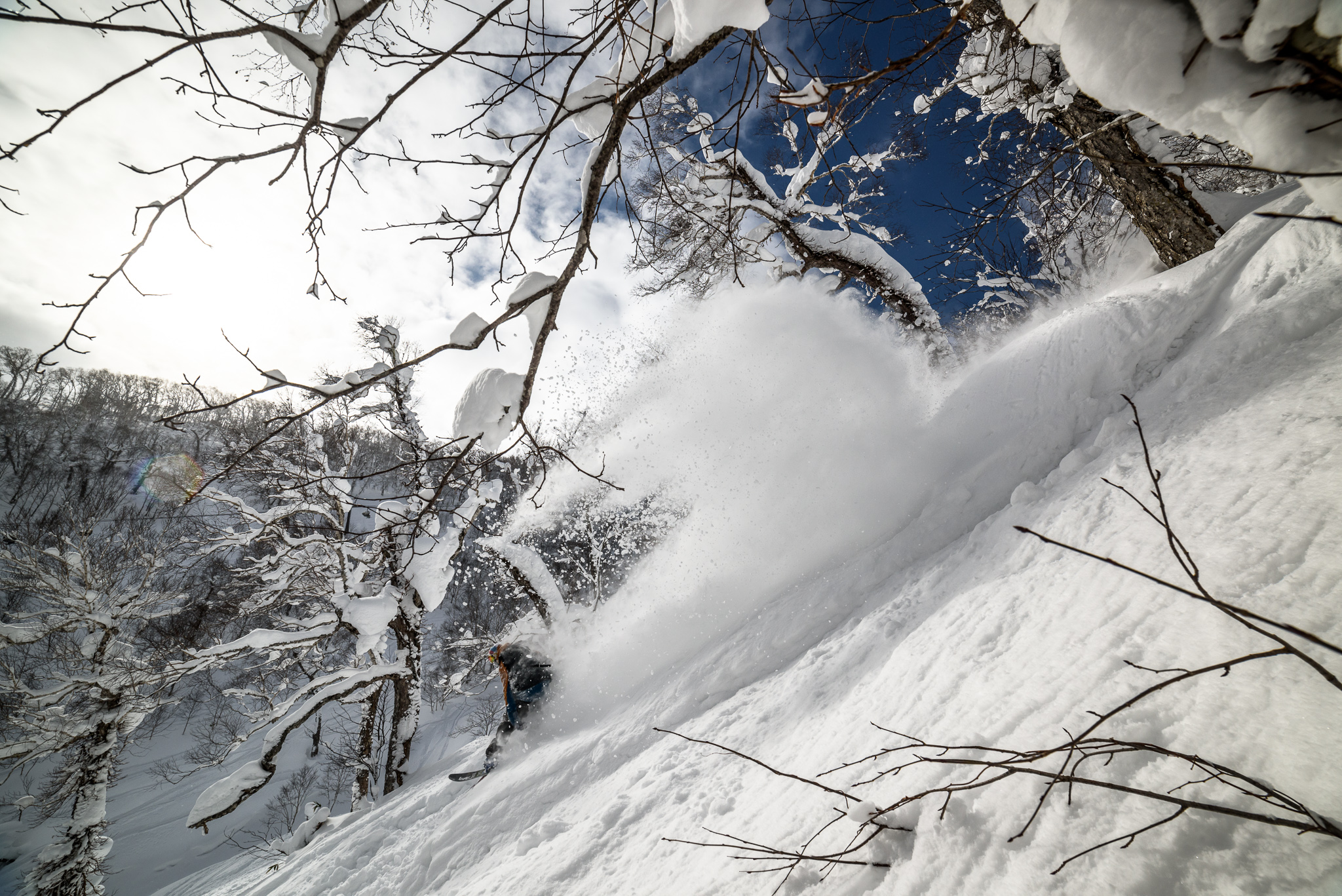 Strain_SnowLocalsRusutsu_070.jpg