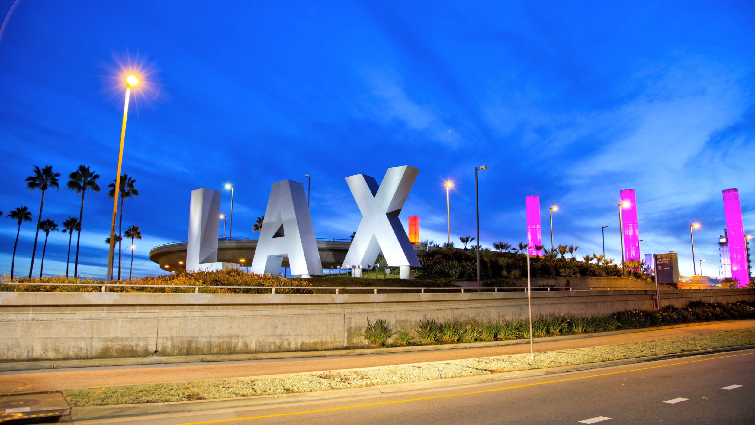 4106-LAX-Airport-Sign-picspaper-com-2560x1440.jpg
