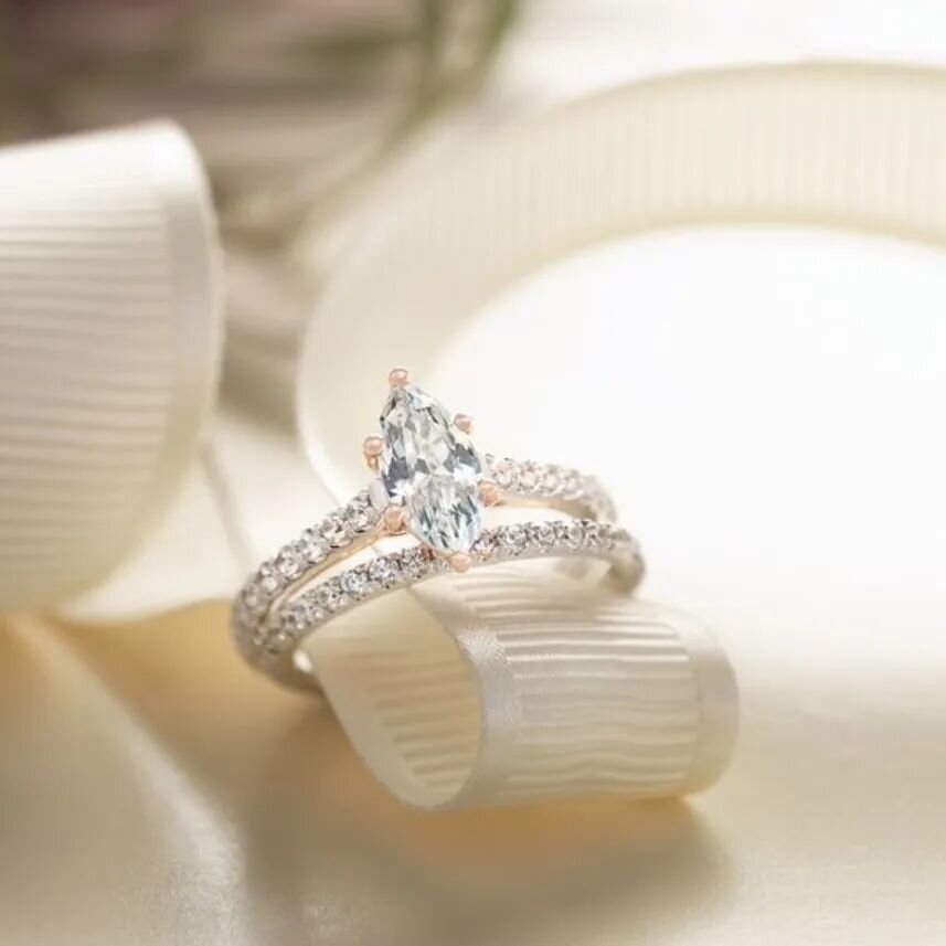 The Marquise shape having a day in the sun! What do you think of this shape? I think it's poised for a comeback!

What does your dream ring look like?

Let's create it together!

📧DM me to discuss your design today!