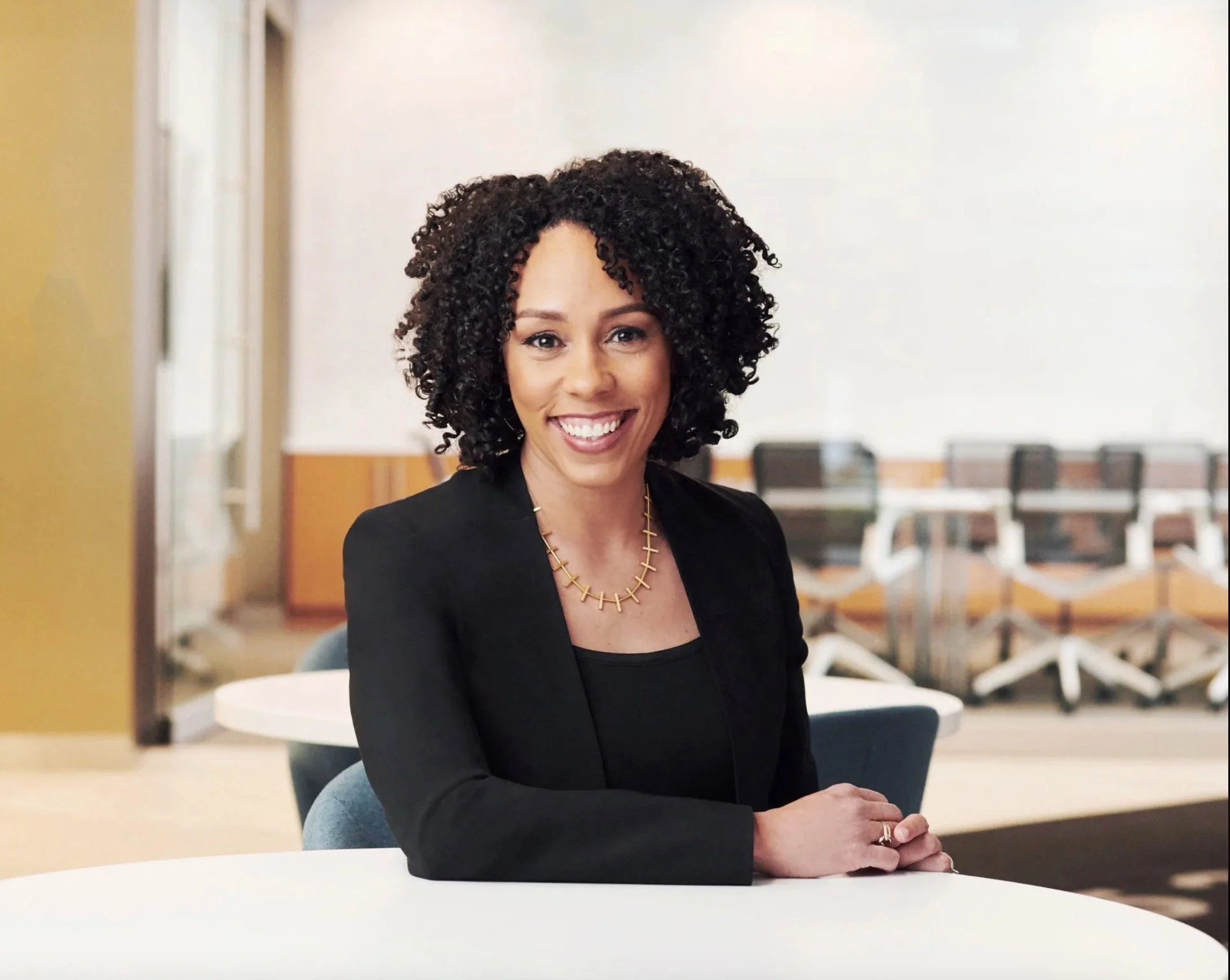 Business Woman AI 1.jpg