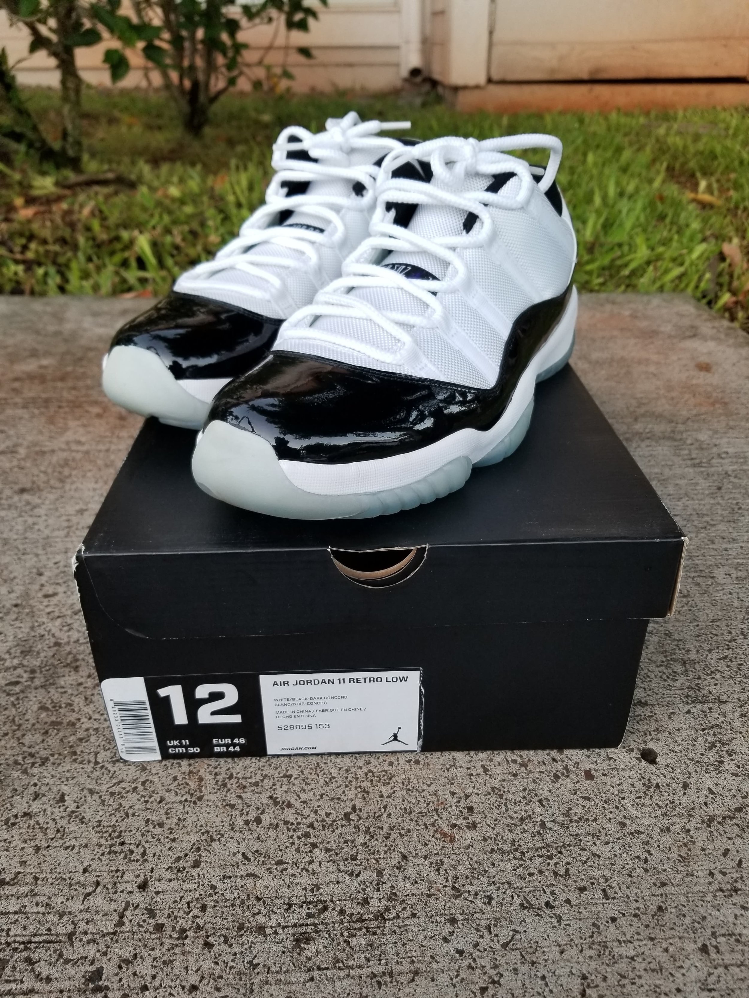 Jordan 11 Retro Low (Concord) Size 12 