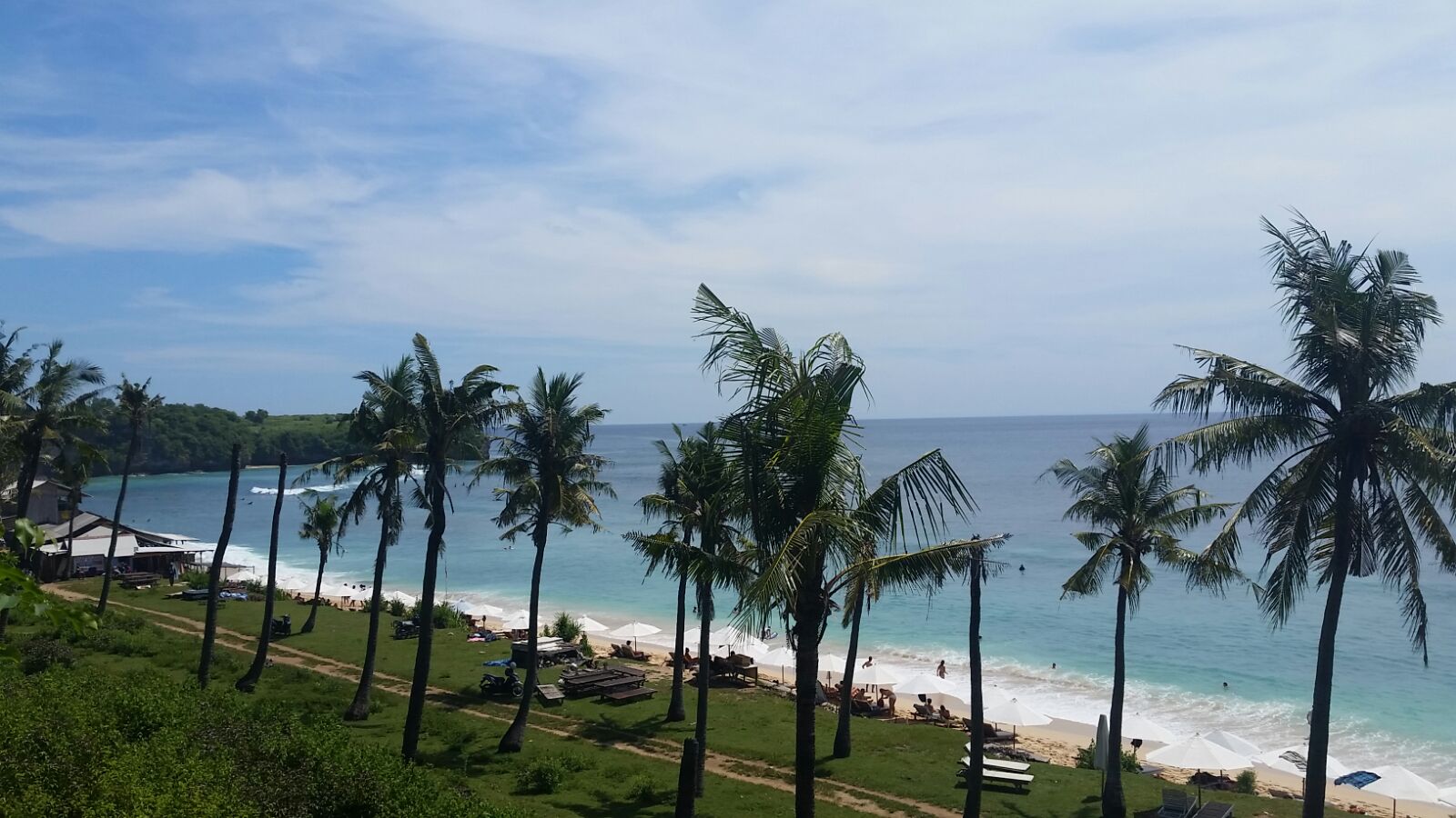 Balangan Beach. Photo via Melali Bingin