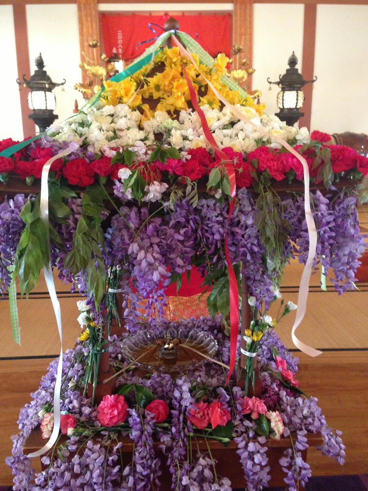 Obon, Hanamatsuri, O-Higan, etc. Please check event calendar or contact Sokoji for further information.