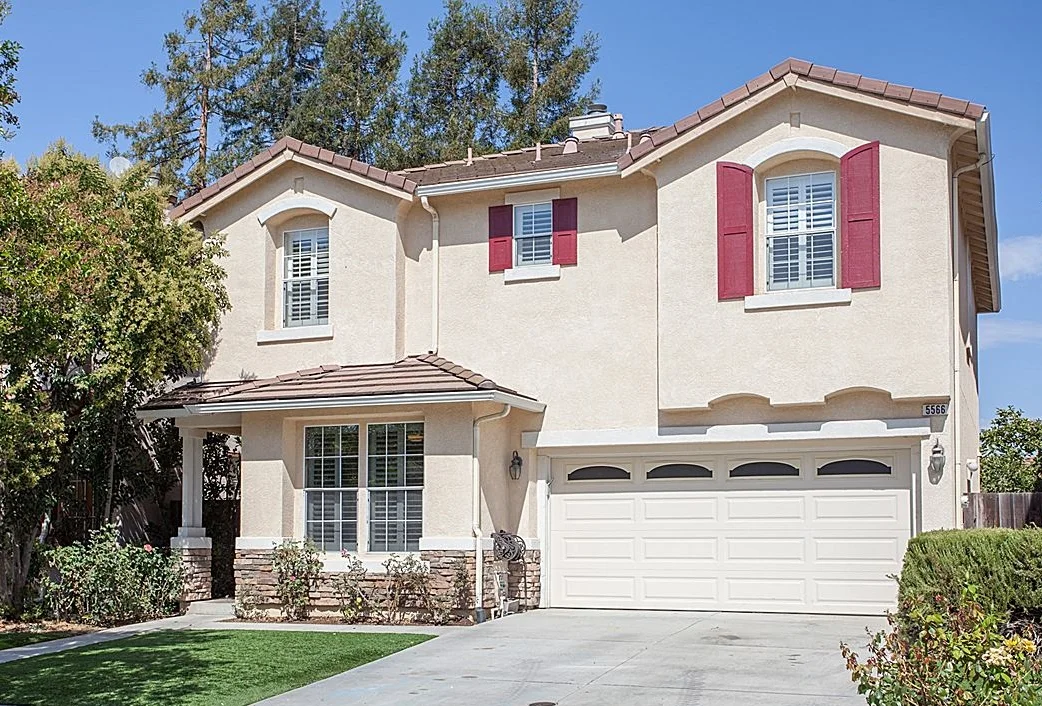 4 BED · 3 BATH · 2205 SQFT