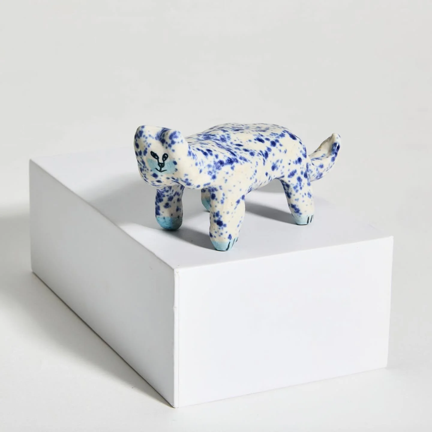 Have you ever wanted your own small ceramic Phar Lap? Or Bong Su the elephant? Or snow leopard? Or Horridus the Triceratops? Well now you can! This year I made a whole bunch of these guys exclusively for the @melbournemuseum!
Available at the Museum 