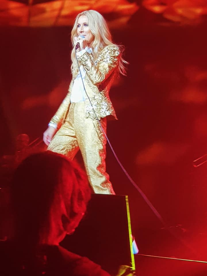 Jessica Dewar Yoga_Celine Dion 2018 02.jpg
