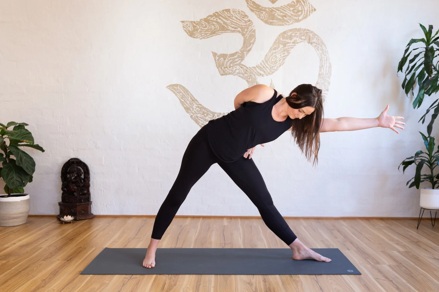 Katrina Ellis_Jessica Dewar Yoga 2.jpg