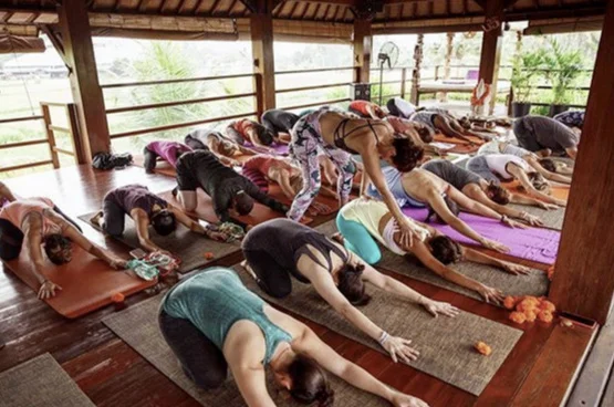 Jessica+Dewar+Yoga_Bali-retreat-yoga-class.jpg