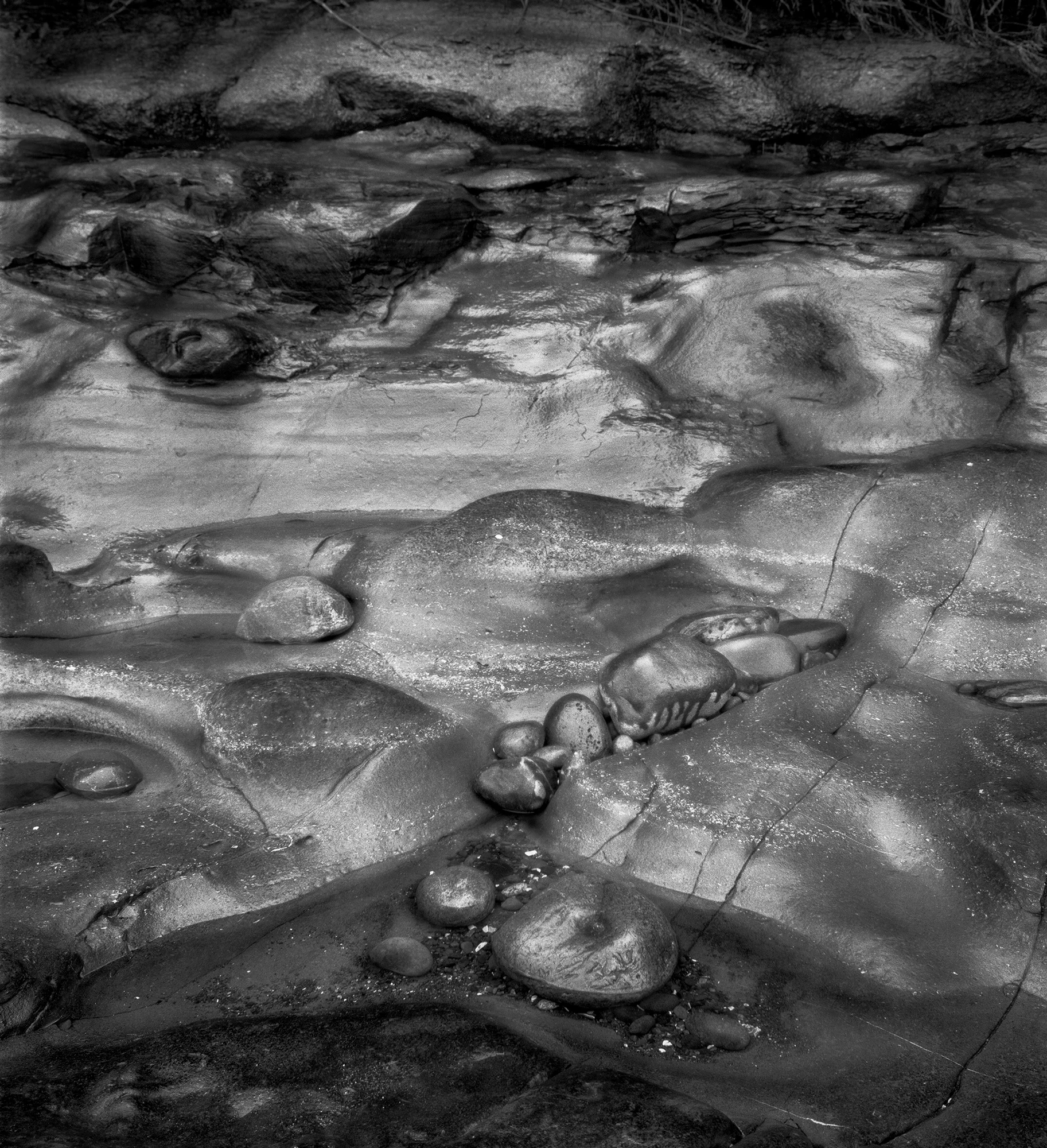 smooth-curved-rocks.jpg