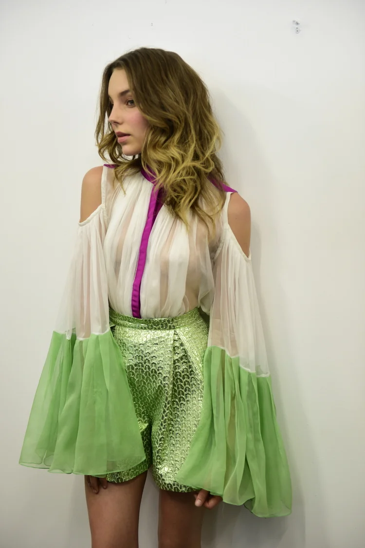 Resort 16 Kris Goyri