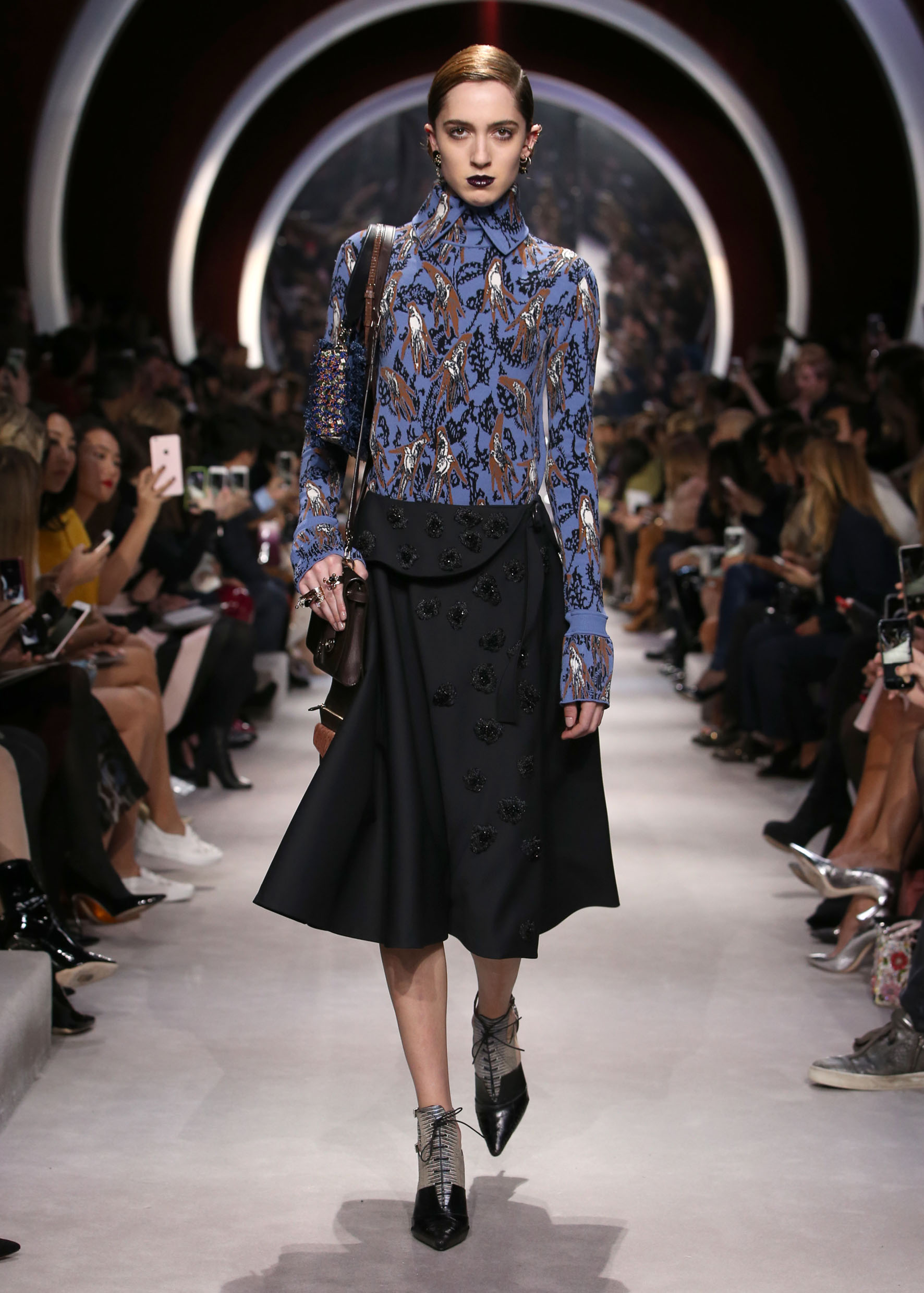Porque a veces nos da miedo combinar... esta fue de mis combinaciones favoritas // Killer combo... I mean, let's be honest... the shirt is amazing and the skirt is TO DIE FOR