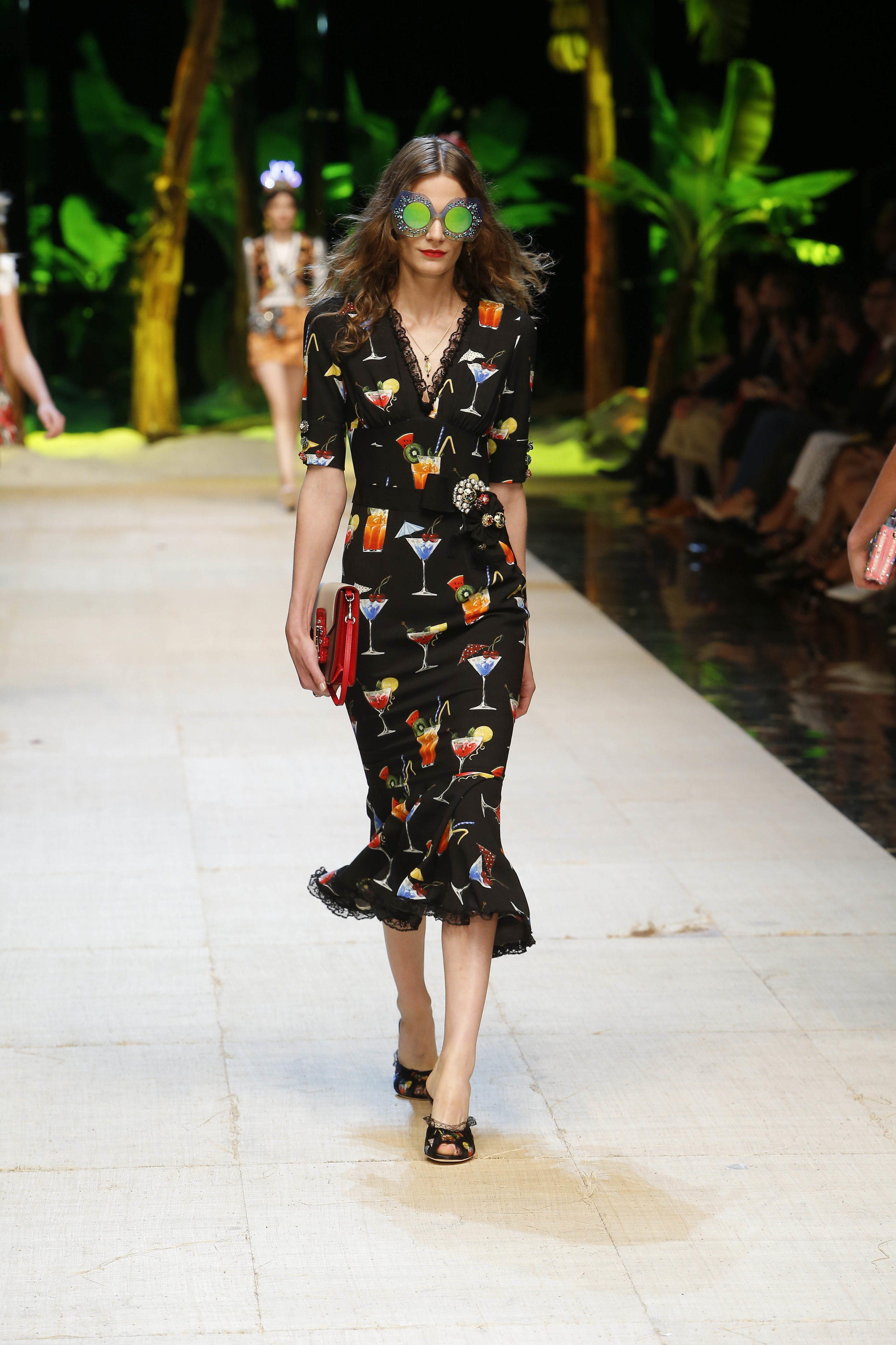 Dolce&Gabbana_women's_fashion_show_SS17 (6).jpg