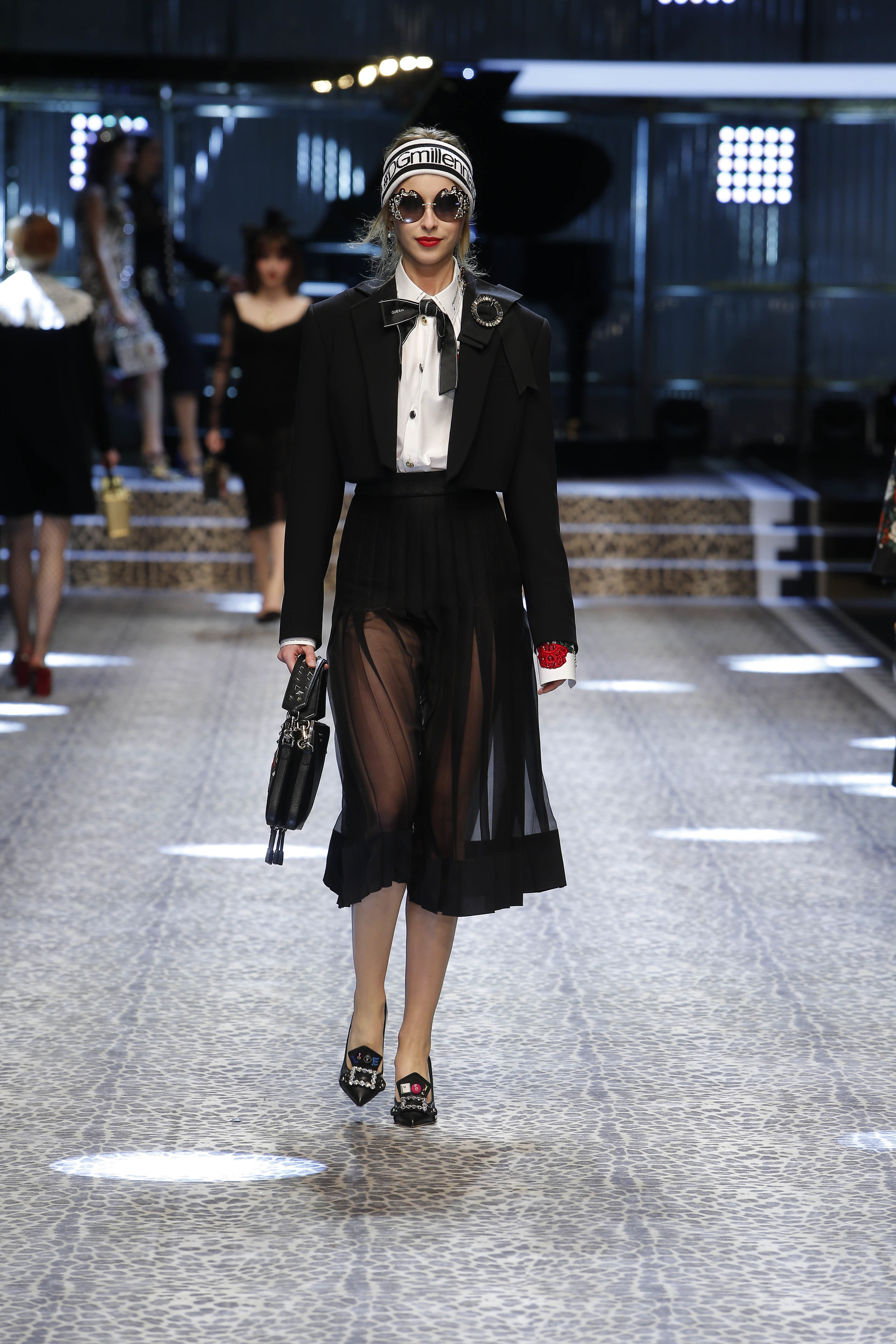 Dolce&Gabbana_women's fashion show fw17-18_Runway_images (28).jpg
